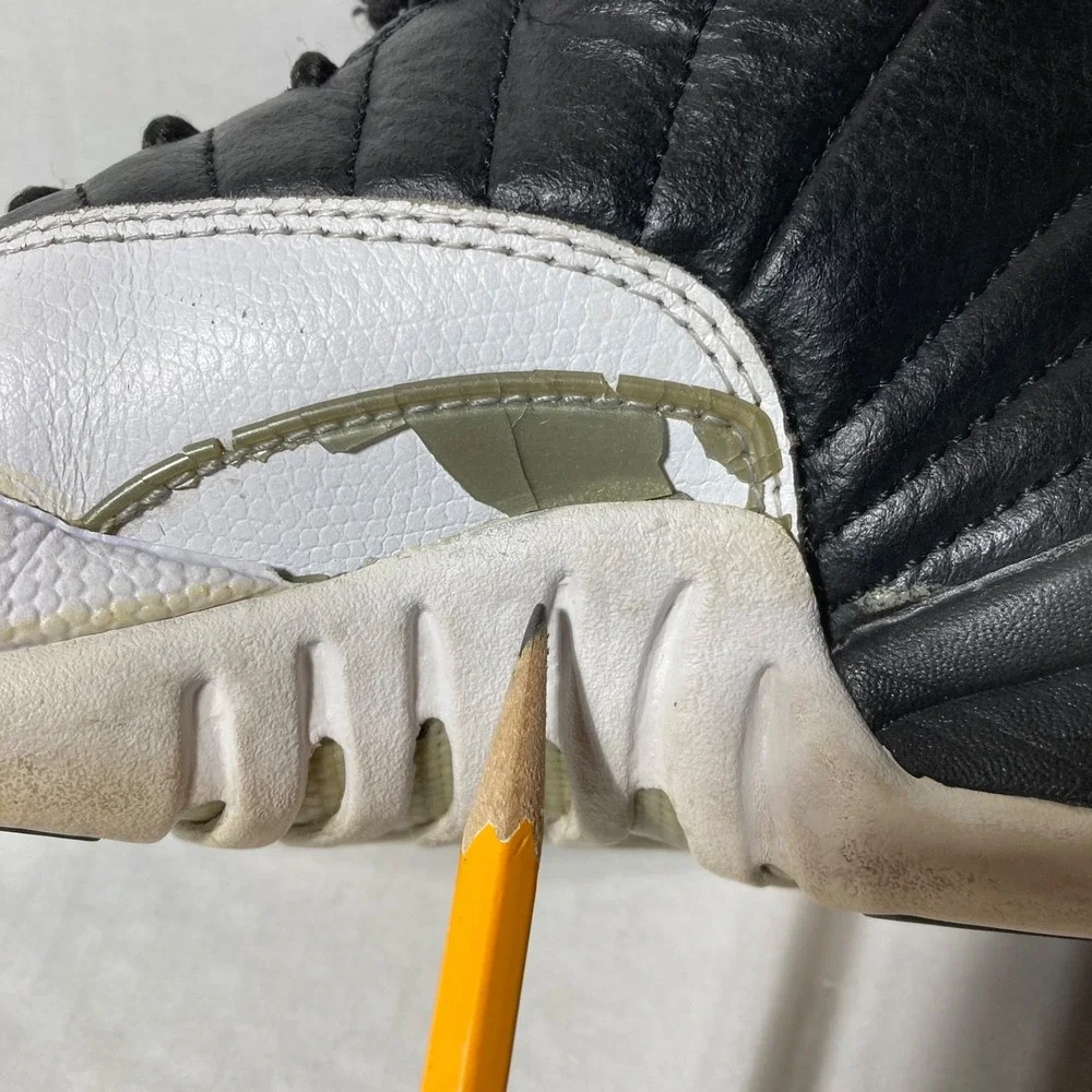 Nike Air‎ Jordan 12 Retro Size 5.5Y (Women's 7.5)